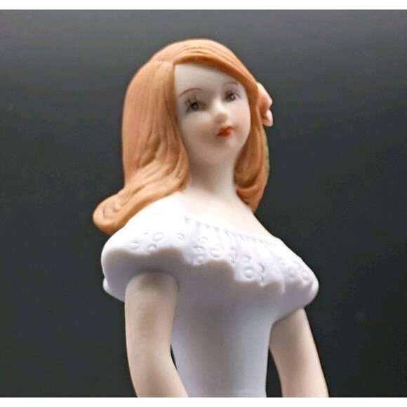 Enesco Growing Up Birthday Girl Age 16  Porcelain Figurine Brunette 7x  4.5 VTG - Picture 5 of 9